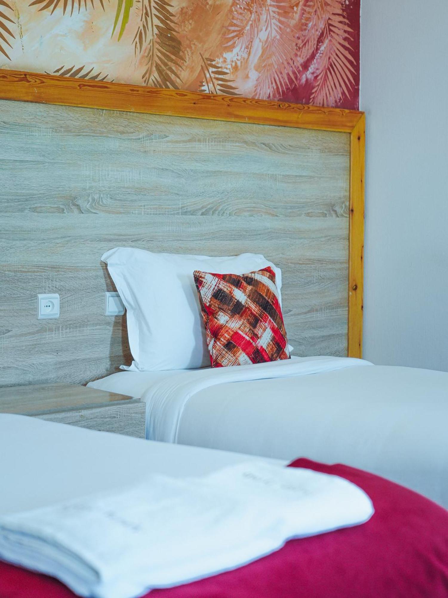 Fyndy Hotel Dakhla Bagian luar foto
